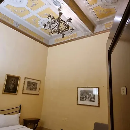 Palazzo Bargellini Panzacchi 아파트 *