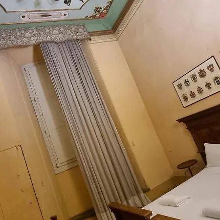 Palazzo Bargellini Panzacchi 公寓 *