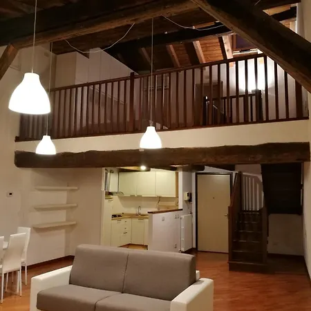Palazzo Bargellini Panzacchi & Via De' Pepoli