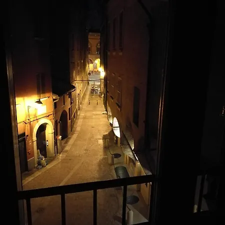 Palazzo Bargellini Panzacchi דירה *