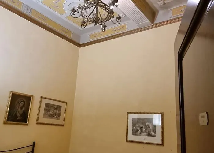 Palazzo Bargellini Panzacchi Апартаменты *